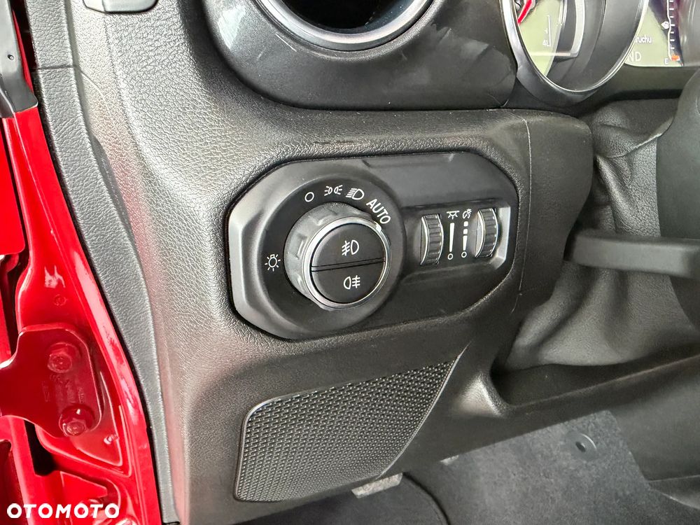 Jeep Wrangler - 20