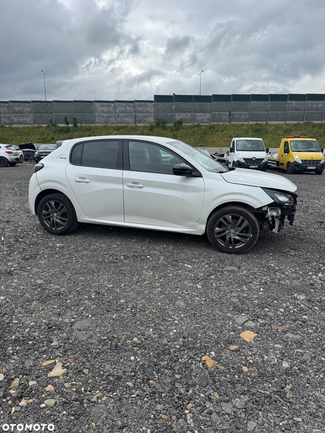 Peugeot 208 - 7