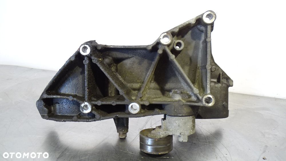 ŁAPA ALTERNATORA WSPORNIK RENAULT LAGUNA II 1.9DCI  8200183234 - 5