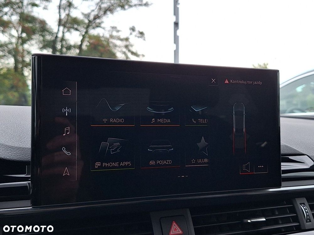 Audi A4 Limousine - 16