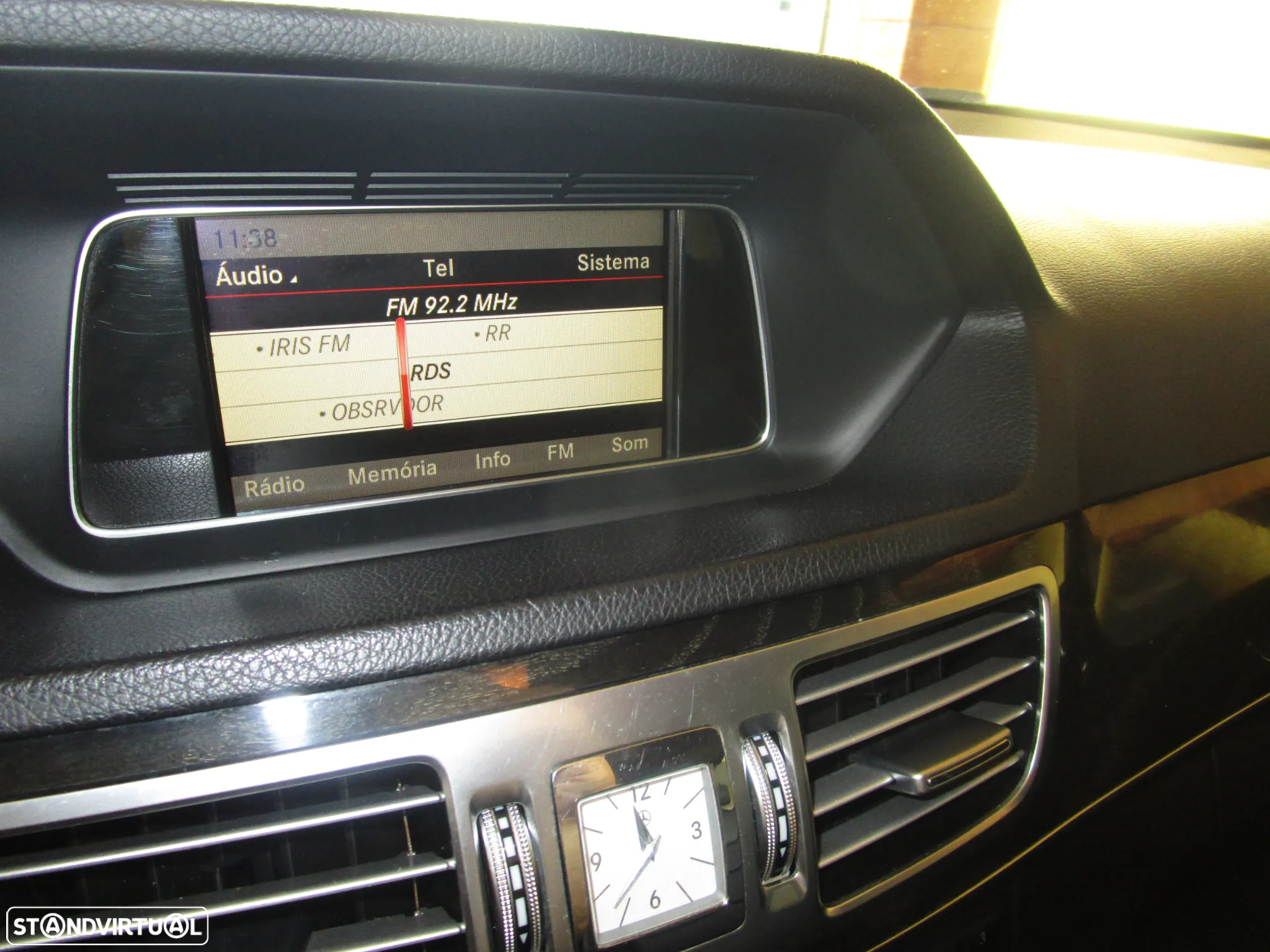 Mercedes-Benz E 200 T CDI DPF BlueEFFICIENCY 7G-TRONIC Avantgarde - 21