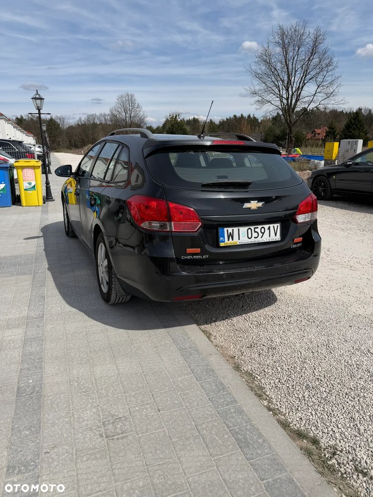 Chevrolet Cruze 1.6 LS - 4