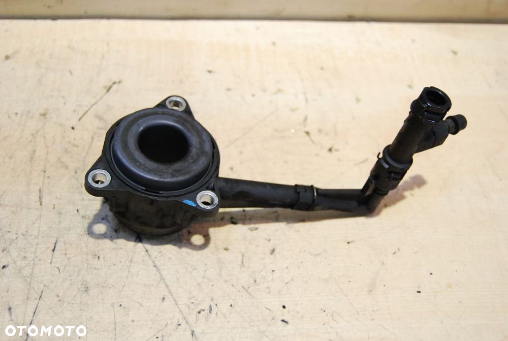 ŁOŻYSKO OPOROWE WYSPRZĘGLIK 2.0 TDI VW TOURAN AUDI A3 8P SEAT LEON II - 3