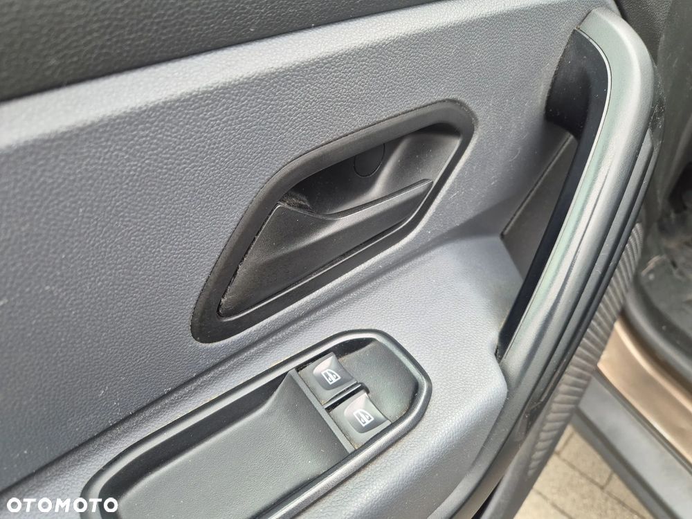 Dacia Duster 1.0 TCe Essential - 18