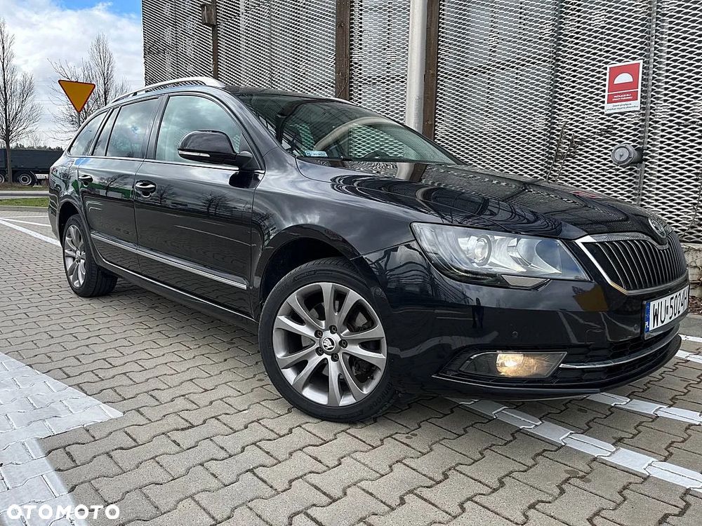 Skoda Superb 2.0 TDI 4x4 L&K DSG - 6
