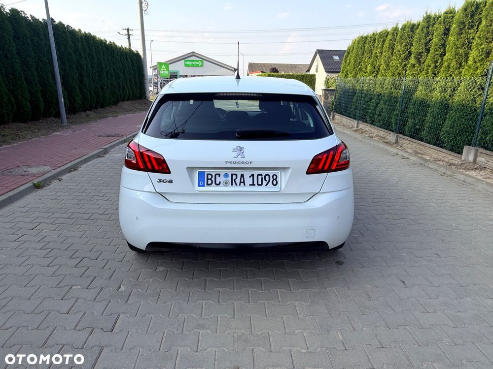 Peugeot 308 - 11