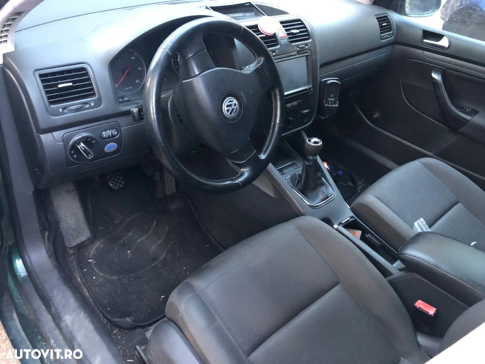 Dezmembrez VW Volkswagen Golf 5 verde 2.0 TDI cod BKG 2007 - 7
