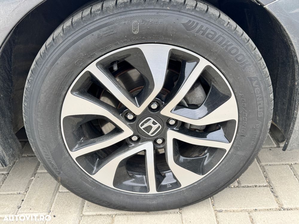 Honda Civic 1.8 i-VTEC MT Elegance Winter Pack - 18