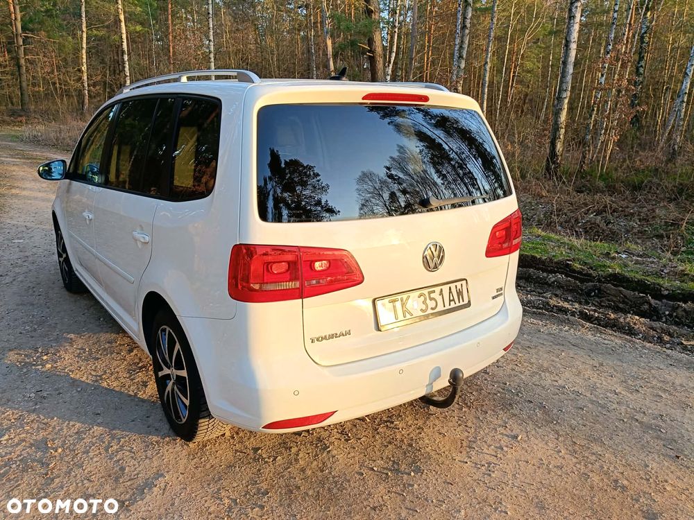 Volkswagen Touran 1.6 TDI DPF BlueMot Comfortline - 4
