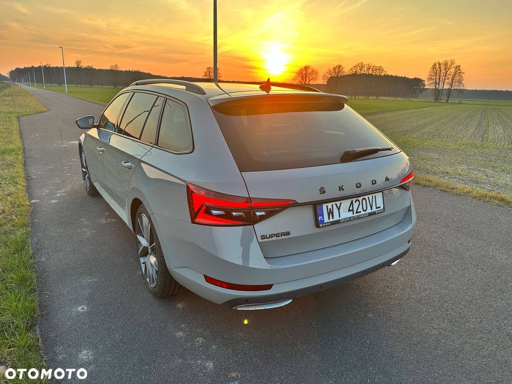 Skoda Superb 2.0 TDI SCR Sportline DSG - 4