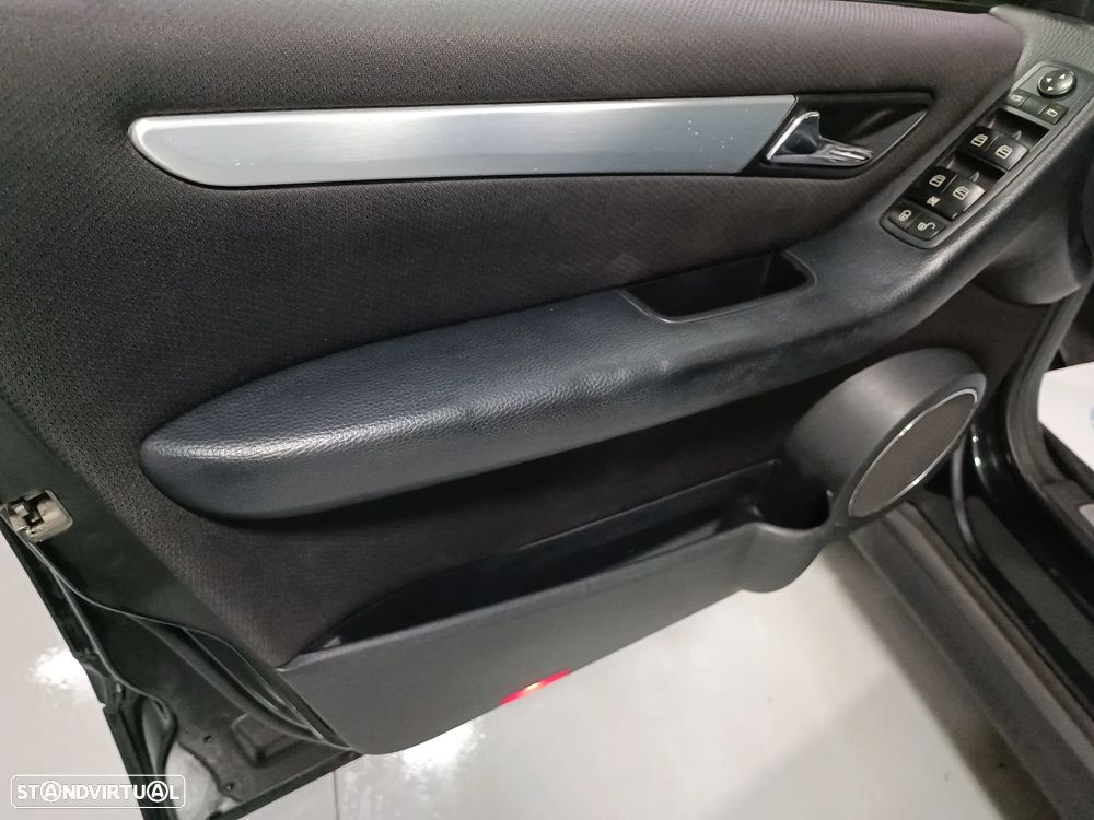 Mercedes-Benz B 180 CDI Executive - 15