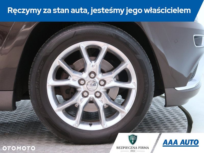 Jeep Grand Cherokee - 17
