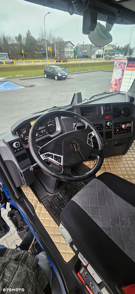 Renault T460 / standard / ACC - 14