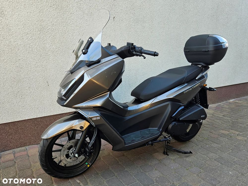 Kymco Skytown - 5