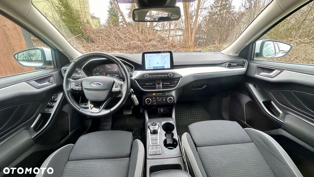 Ford Focus 1.5 EcoBlue Start-Stopp-System ST-LINE DESIGN - 17