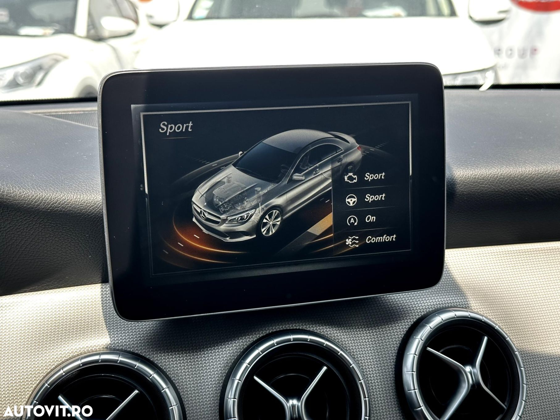 Mercedes-Benz CLA - 16