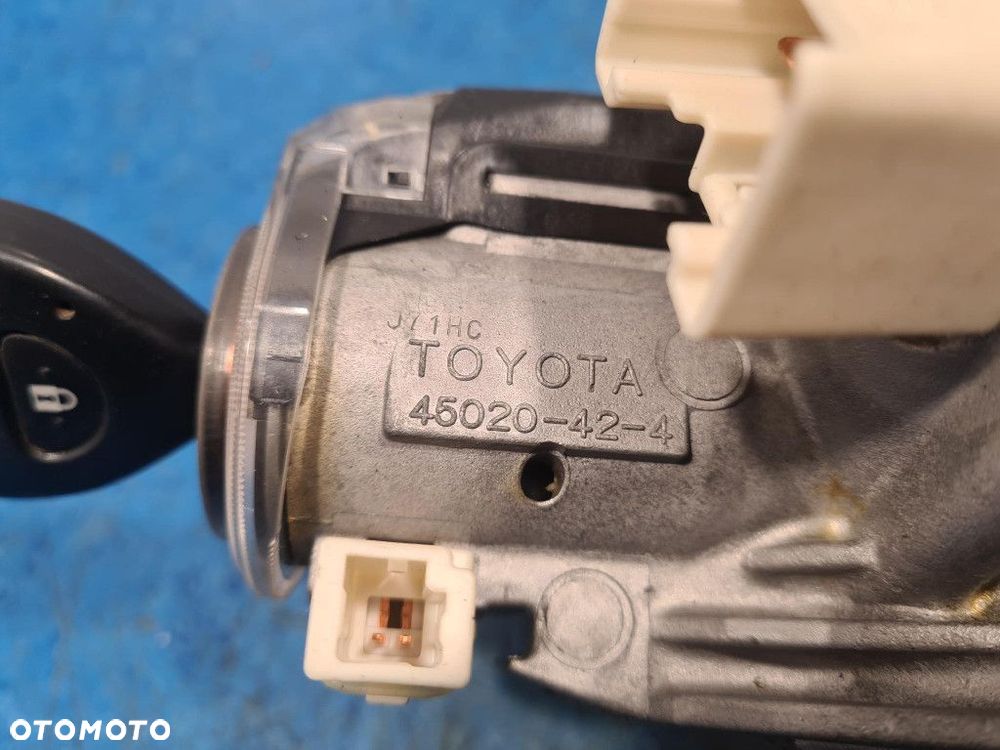 TOYOTA RAV4 III STACYJKA. 45020-42-4 - 2