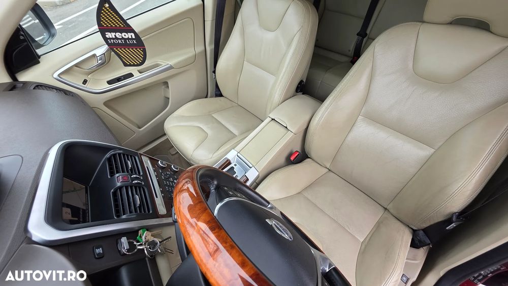 Volvo XC 60 D5 AWD Aut. Summum - 7