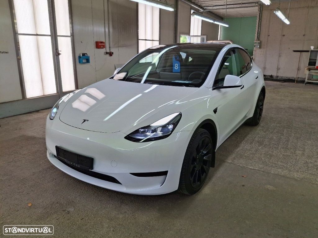 Tesla Model Y RWD - 1
