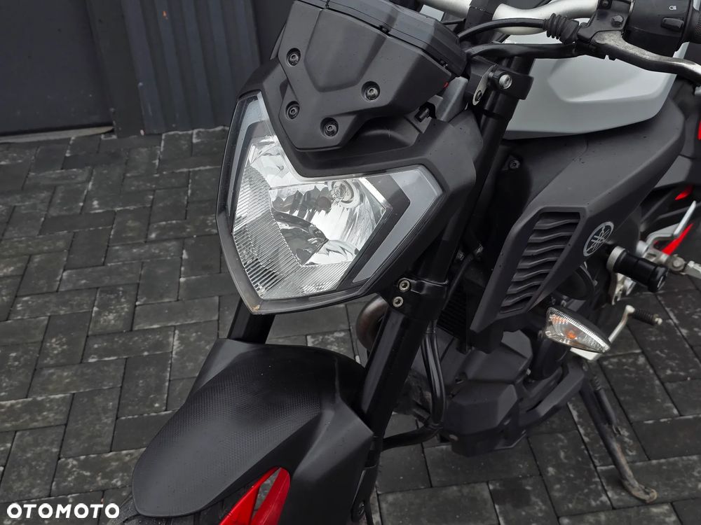 Yamaha MT - 16