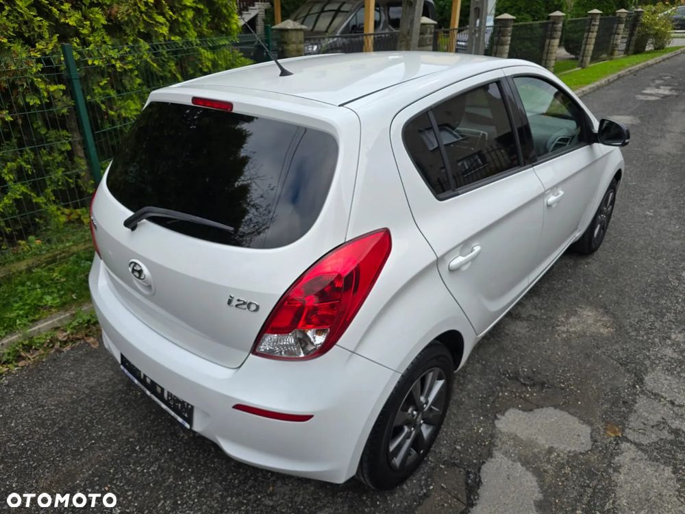 Hyundai i20 1.2 Fifa World Cup Edition - 9