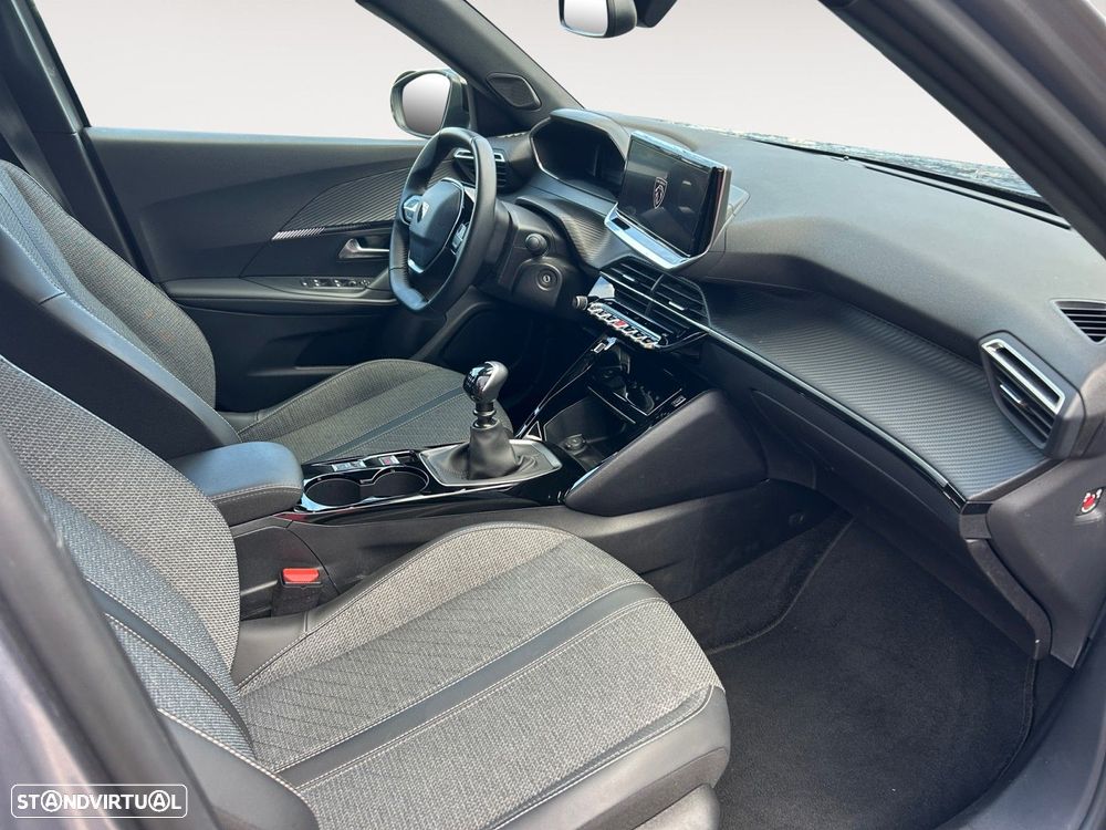 Peugeot 2008 1.2 PureTech Allure - 15