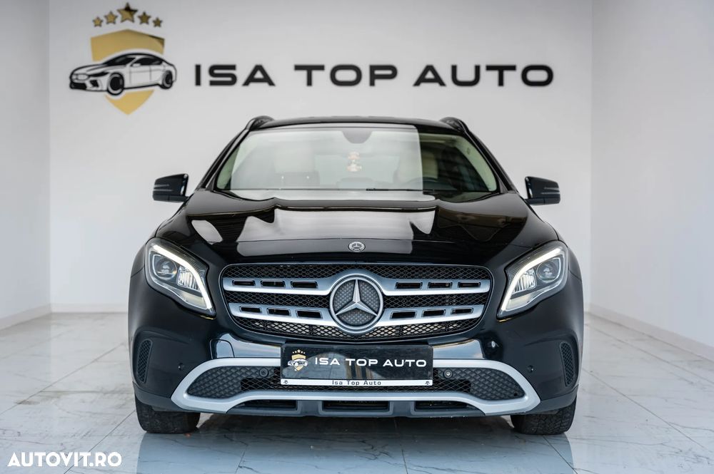Mercedes-Benz A 220 4Matic 7G-DCT - 2