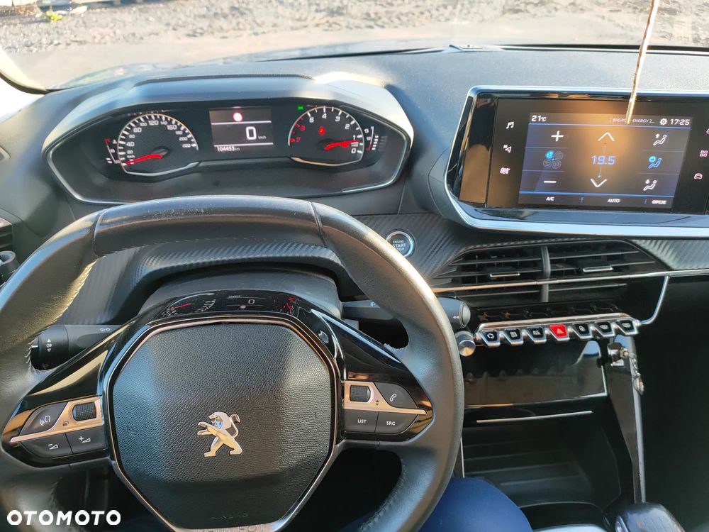 Peugeot 208 PureTech 100 Allure Pack - 23