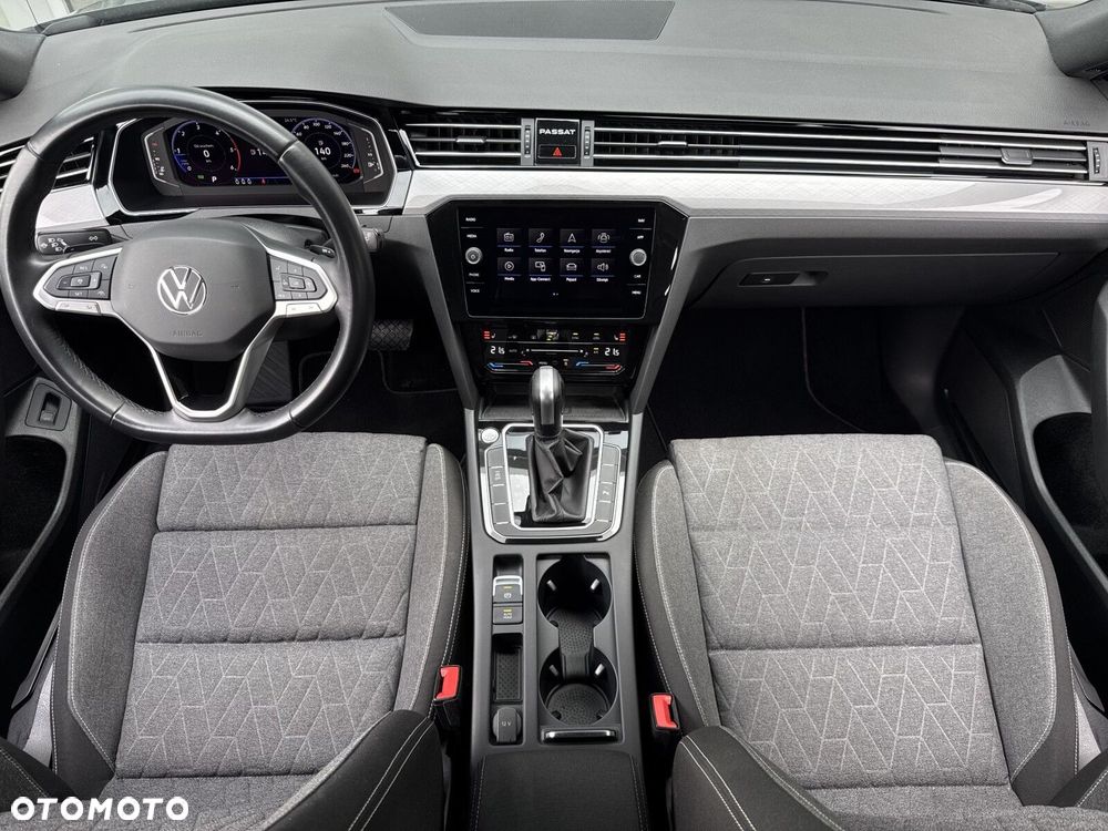 Volkswagen Passat Variant 2.0 TDI EVO Business DSG - 17
