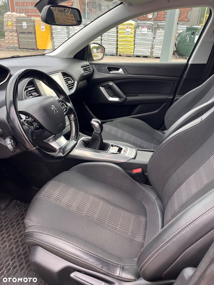 Peugeot 308 1.6 BlueHDi Style S&S - 6
