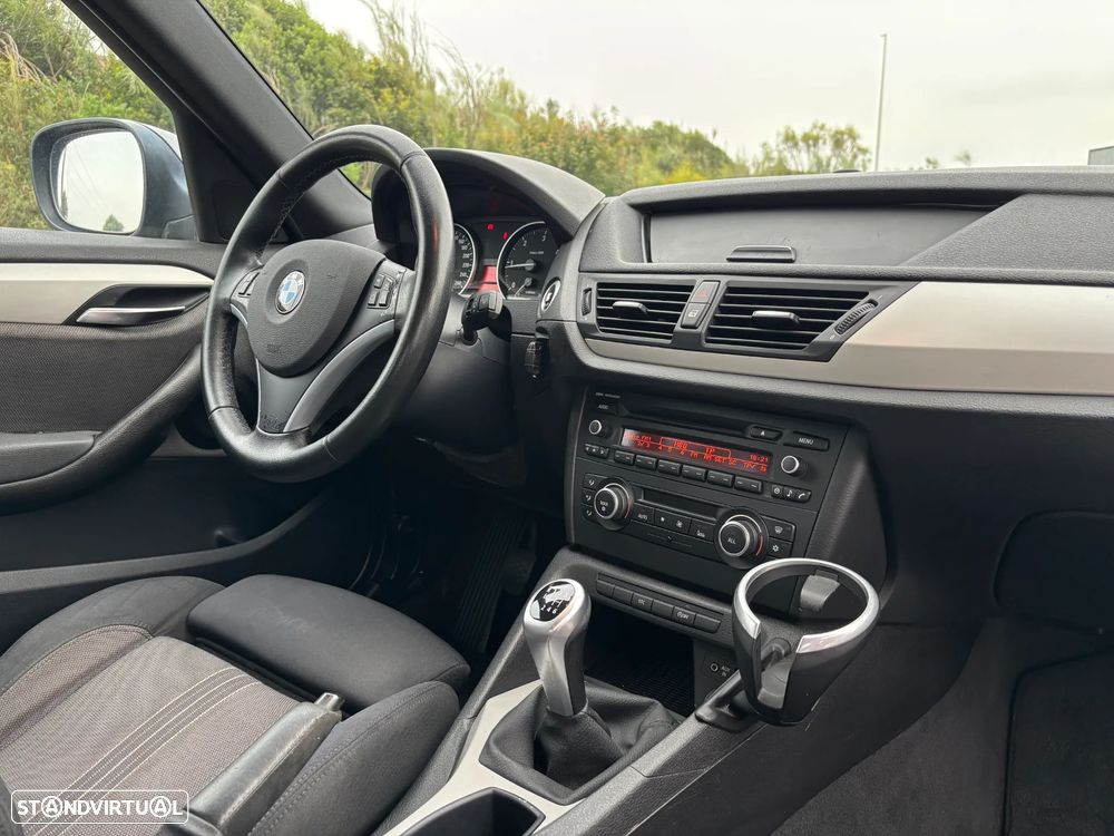 BMW X1 18 d sDrive - 19