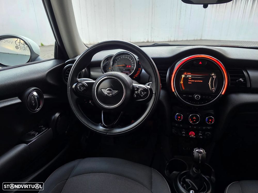 MINI 3 Portas Cooper D - 36