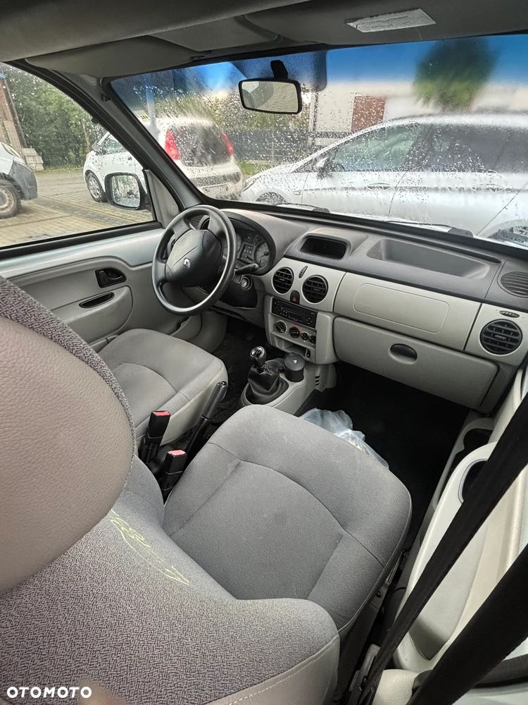 Renault Kangoo 1.2 16V Helios - 8