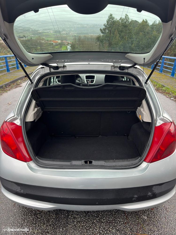 Peugeot 207 1.4 HDi Urban - 5