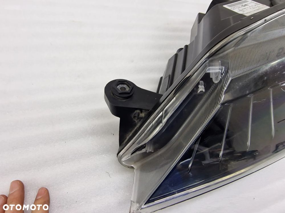 SKODA SUPERB III 3 3V 15- BI-XENON LEWY LEWA LAMPA PRZEDNIA PRZÓD , NR 3V1941015A , NR AUKCJI LL355 - 2