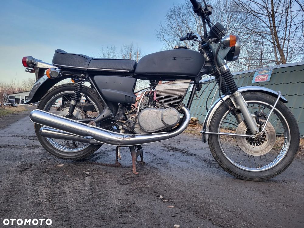 Yamaha XS - 16
