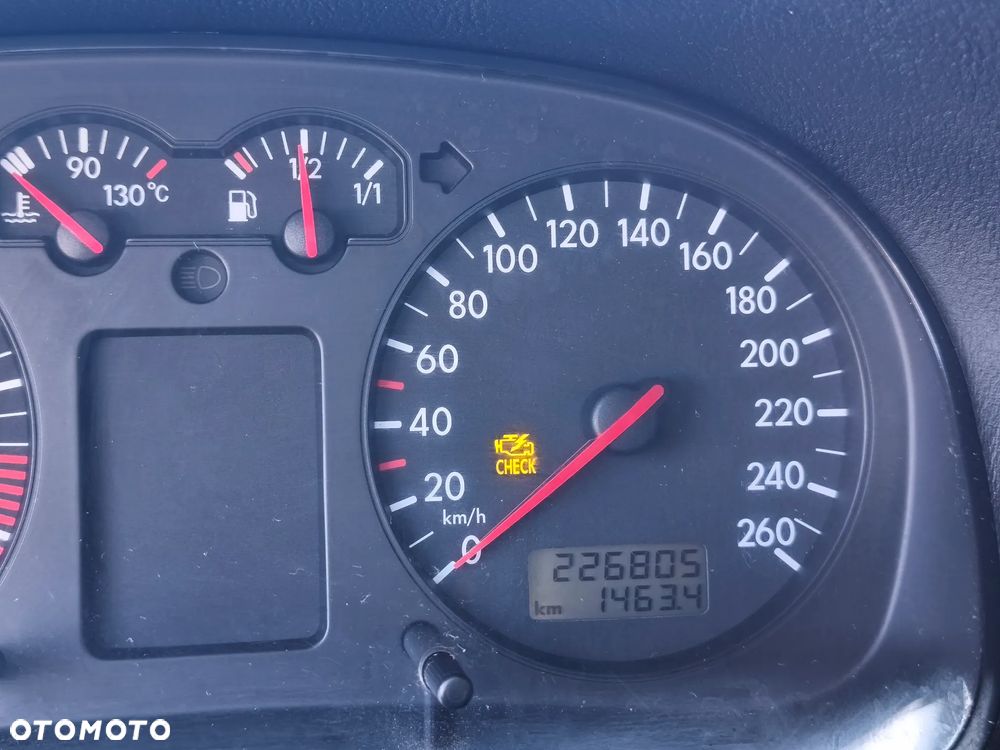 Volkswagen Golf - 17