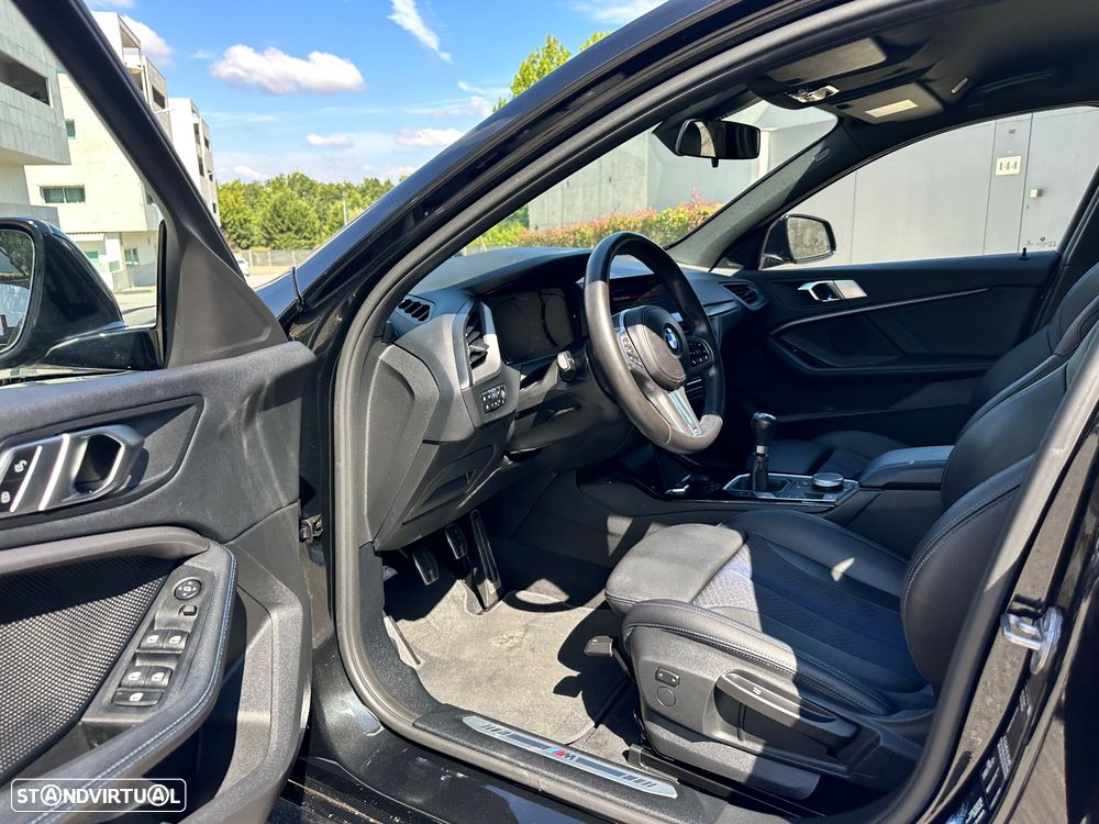 BMW 116 d Pack Desportivo M - 18