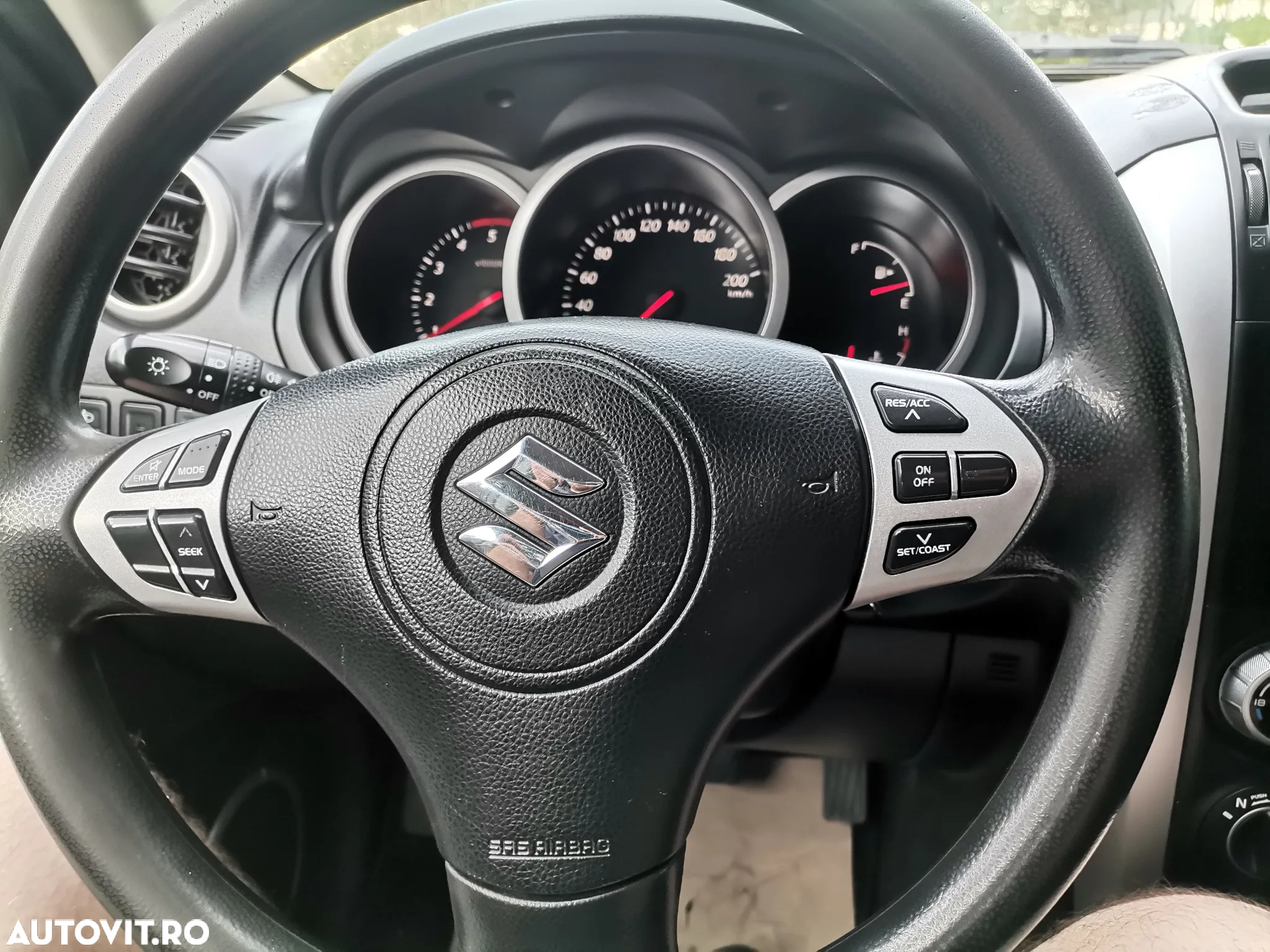 Suzuki Grand Vitara 1.9 DDiS Comfort - 7