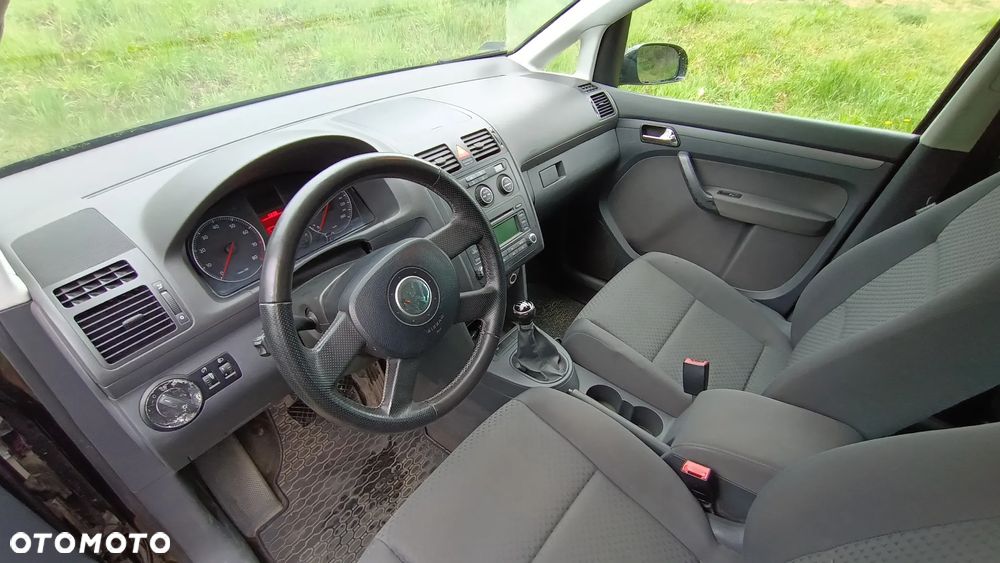 Volkswagen Touran 1.6 - 15