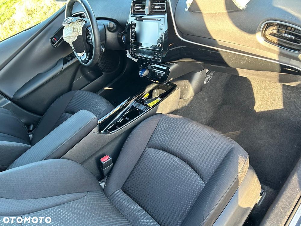 Toyota Prius - 12