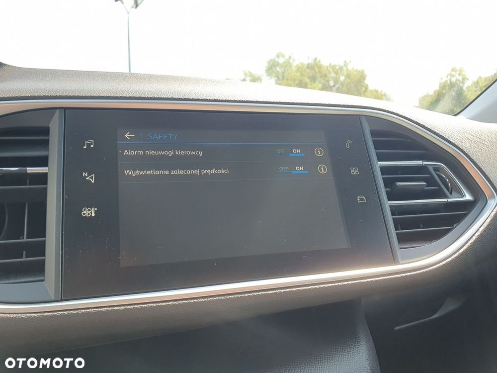 Peugeot 308 1.2 PureTech Active S&S - 15