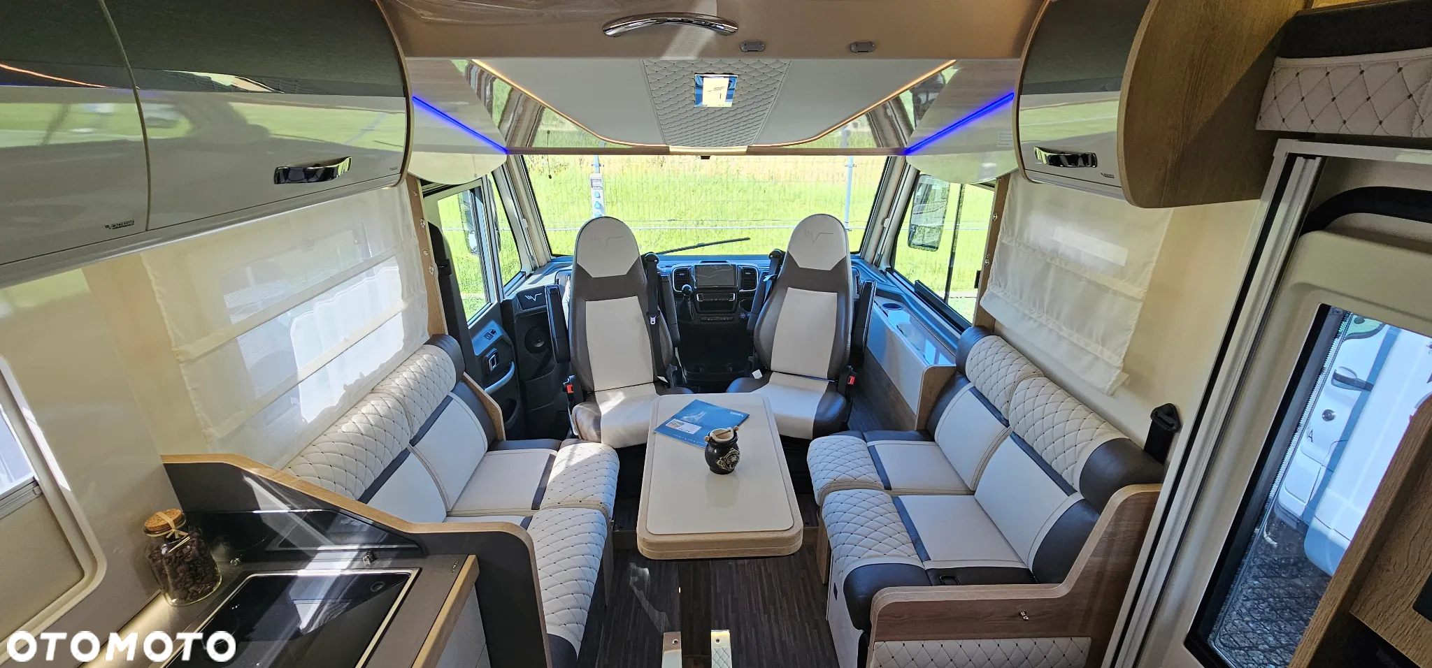 Mobilvetta KEA i86 MY2025 PREMIUM AUTOMAT 180HP INTEGRA - 10
