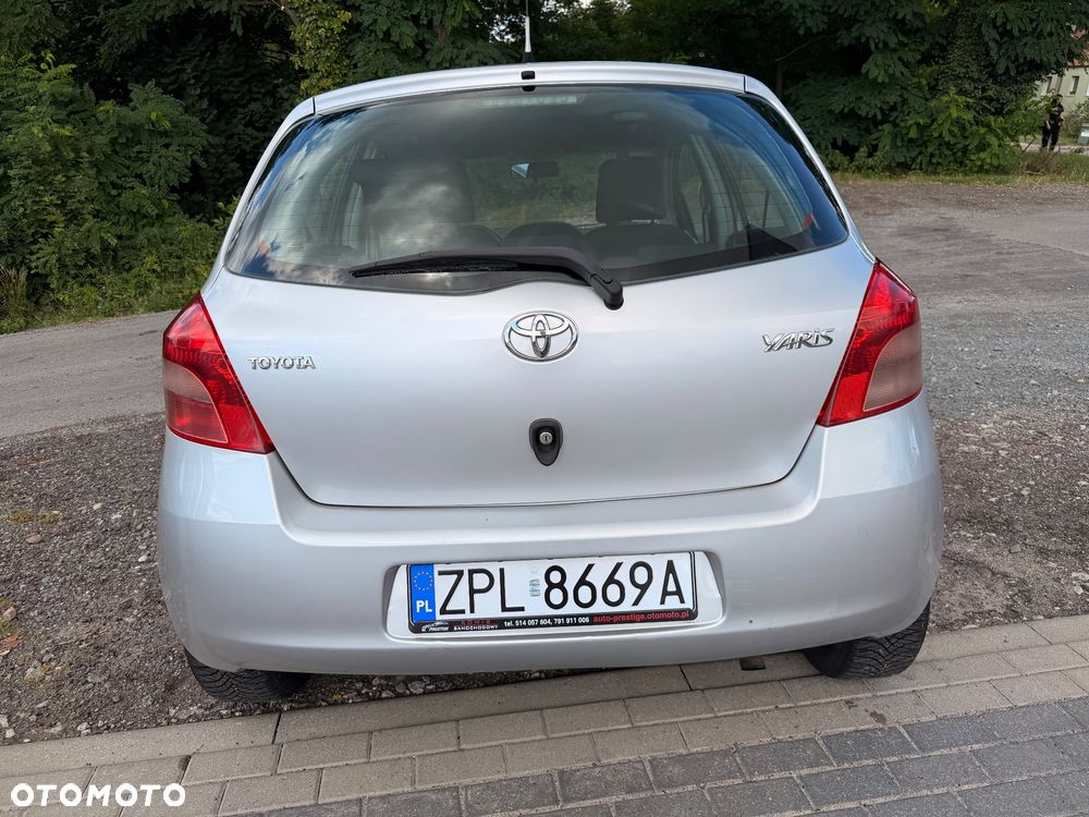 Toyota Yaris 1.4 D-4D Luna - 6