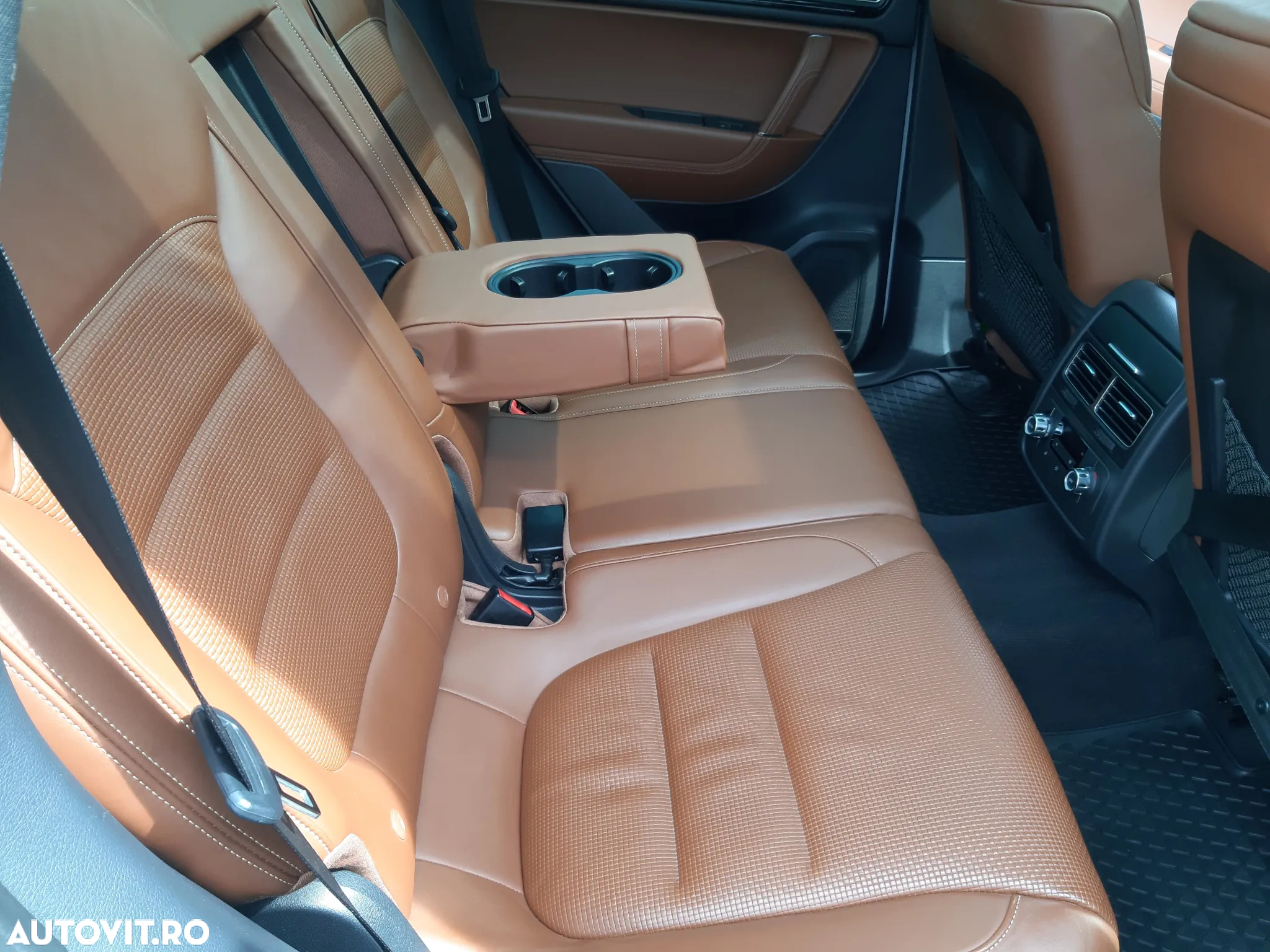Volkswagen Touareg 3.0 V6 TDI BMT - 17