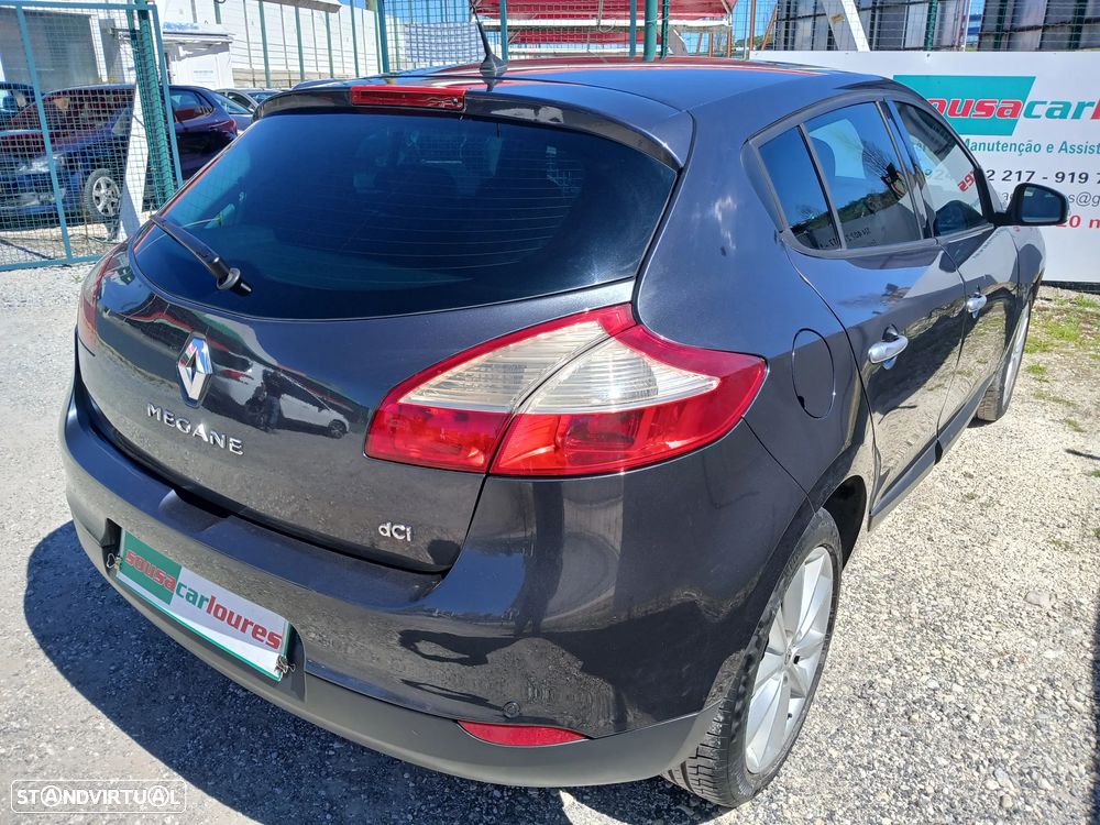Renault Mégane 1.5 dCi Dynamique - 8