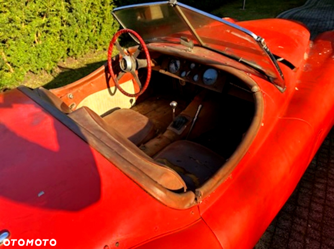 Jaguar XK - 4