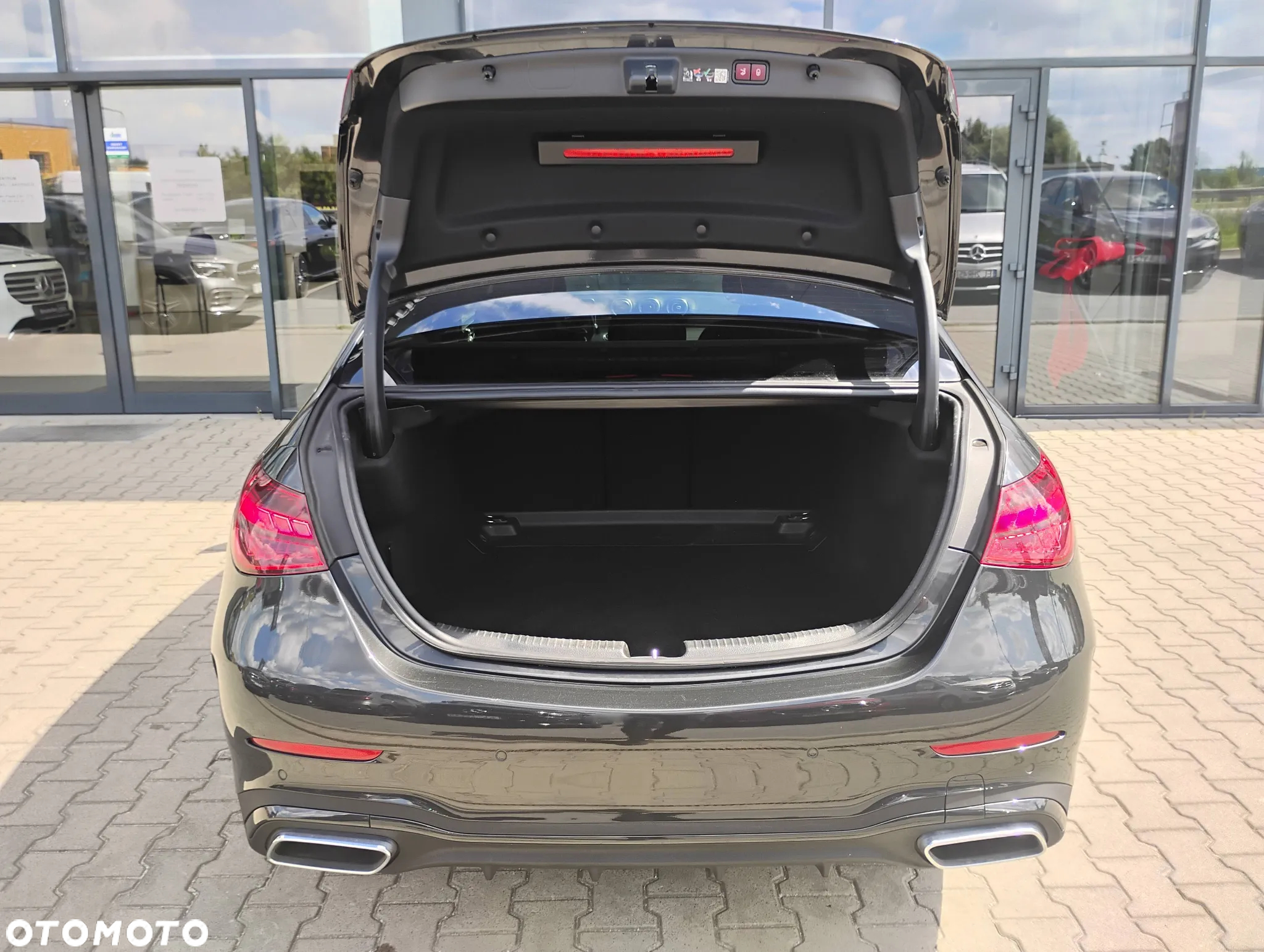 Mercedes-Benz Klasa C 200 mHEV 4-Matic AMG - 13