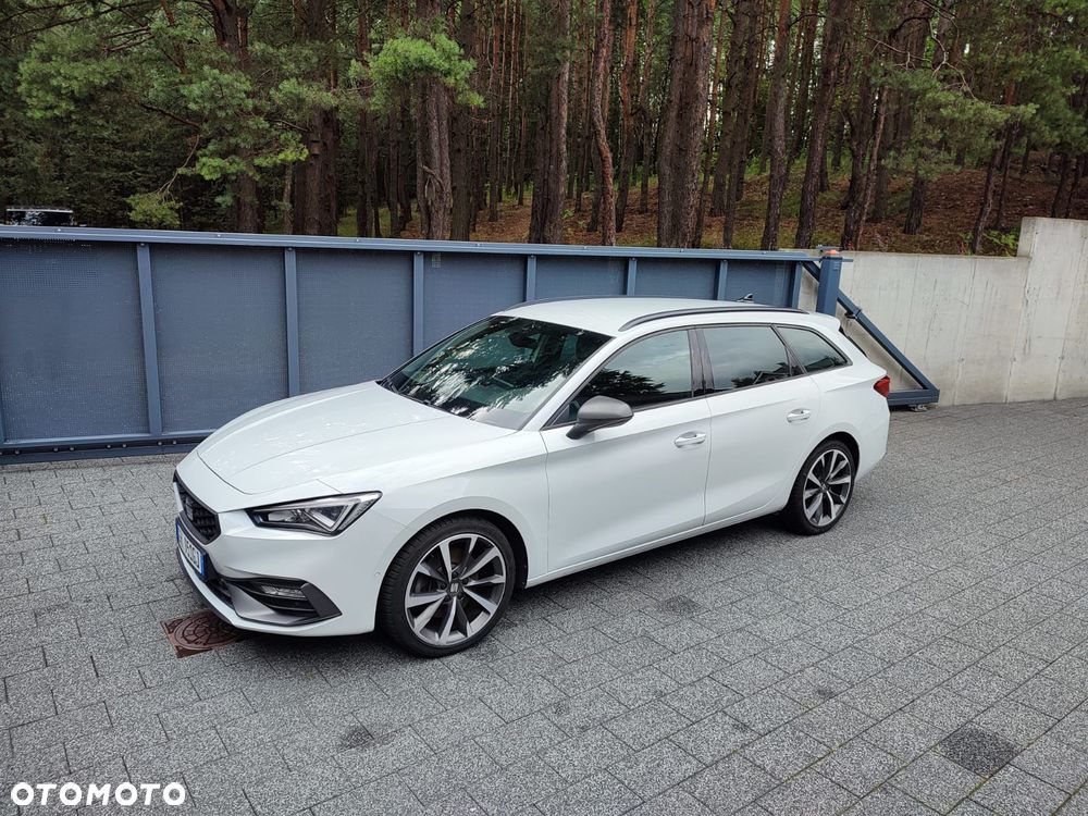 Seat Leon Sportstourer 2.0 TDI FR - 1