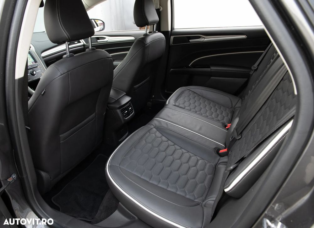 Ford Mondeo 2.0 HEV Vignale - 6